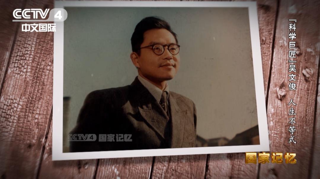 DƬ